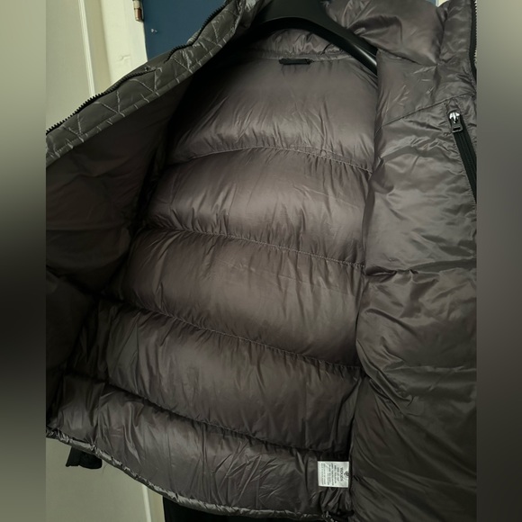 Silver puffer jacket for winter. -25 approved - Picture 5 of 7